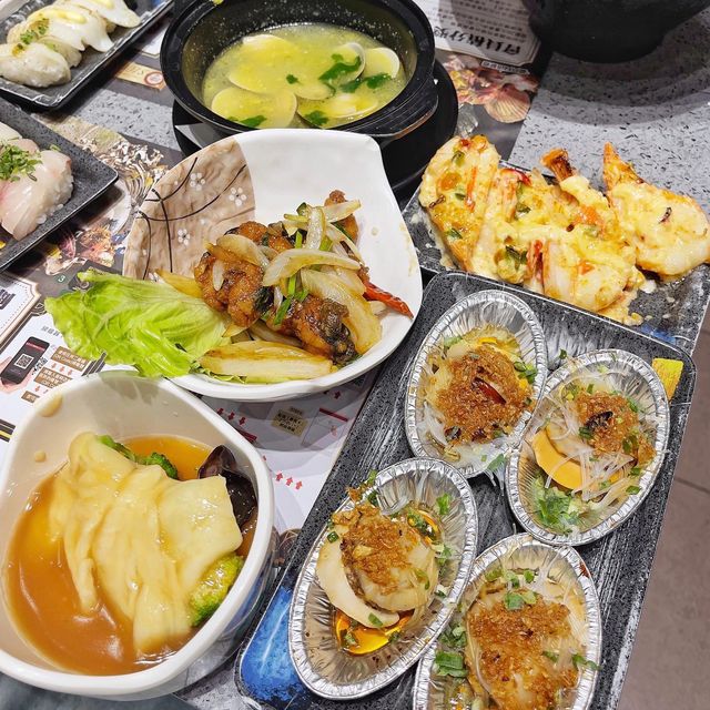 呢期有🇹🇭泰式🍛咖喱🦀軟殼蟹😍任食