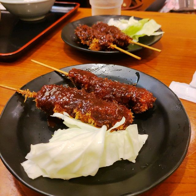 愛知県！名古屋グルメの味噌かつきしめん