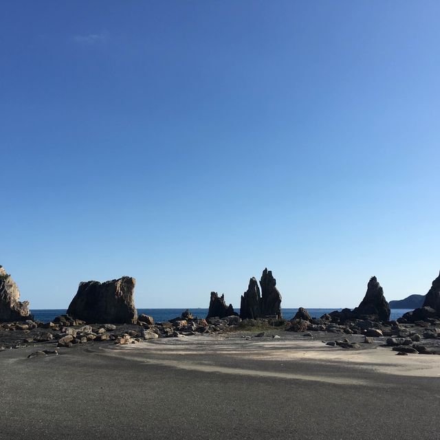 🇯🇵 日本本州最南端奇岩怪石 - 橋杭岩