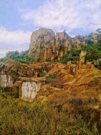 88 Stone Buddhas in the middle of nowhere!