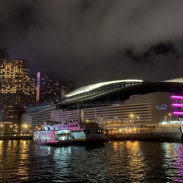 夜遊灣仔海濱長廊