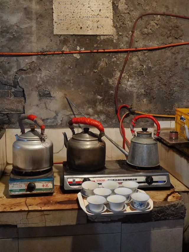 One of Chongqing’s Oldest Tea Houses!