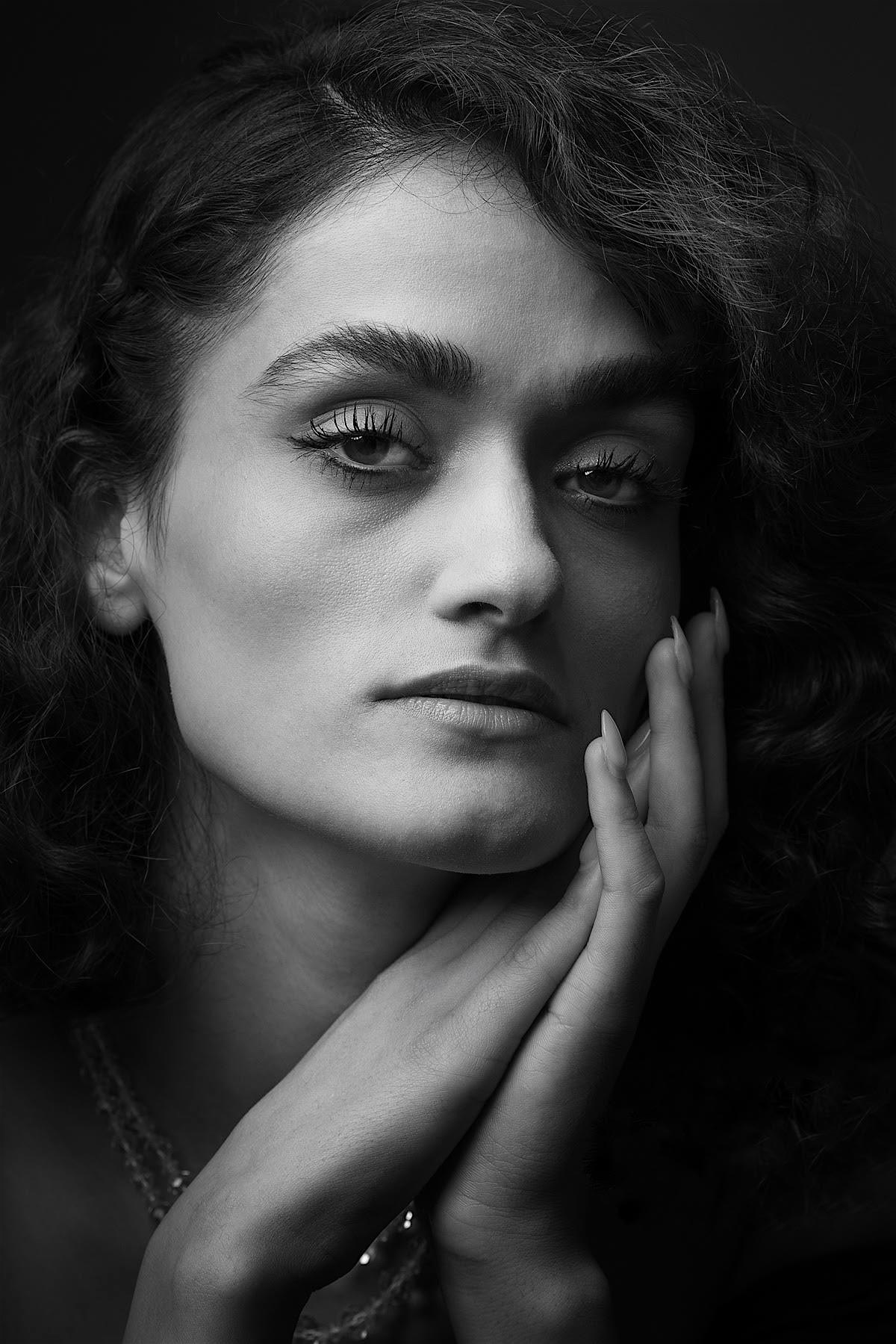 Mastering Off-Camera Lighting | YM camera