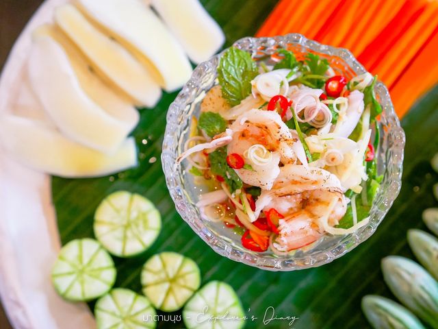 Ajindai Floating เรือนไทยกลางน้ำ 