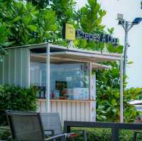 ที่พักติดทะเล เดินลงหาดได้เลย 
