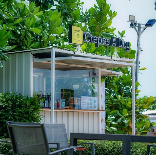 ที่พักติดทะเล เดินลงหาดได้เลย 
