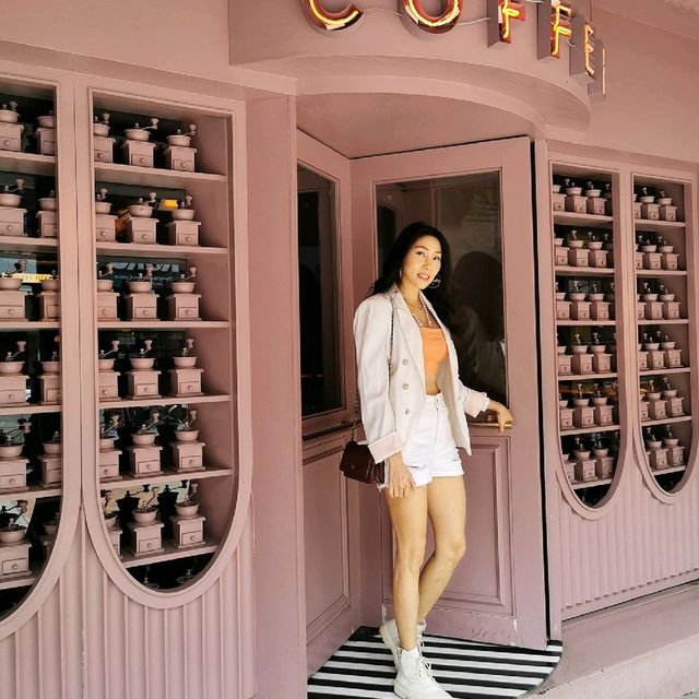คาเฟ่สีหวานๆใจกลางสยามสแควร์ 💗