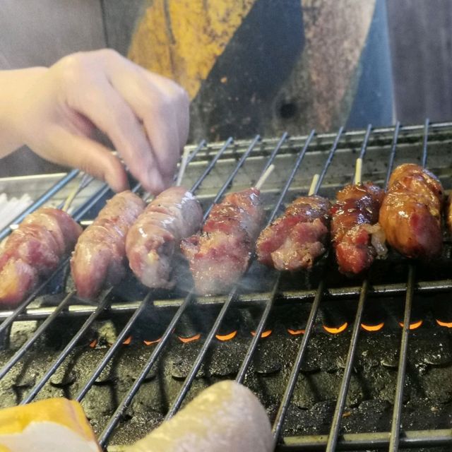 北橫路上必吃美食…部落美食「馬告香腸」…走過路過不要錯過