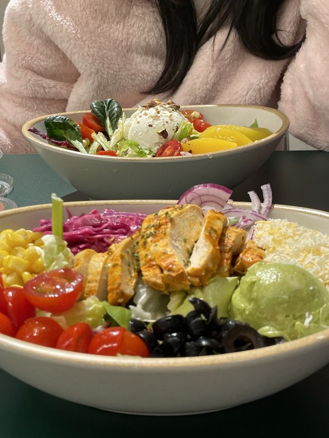 < 안국역 맛집 > 해외 감성 느낌이 물씬나는 프레첼 & 샐러드 맛집, 핑크래빗가든 🥗