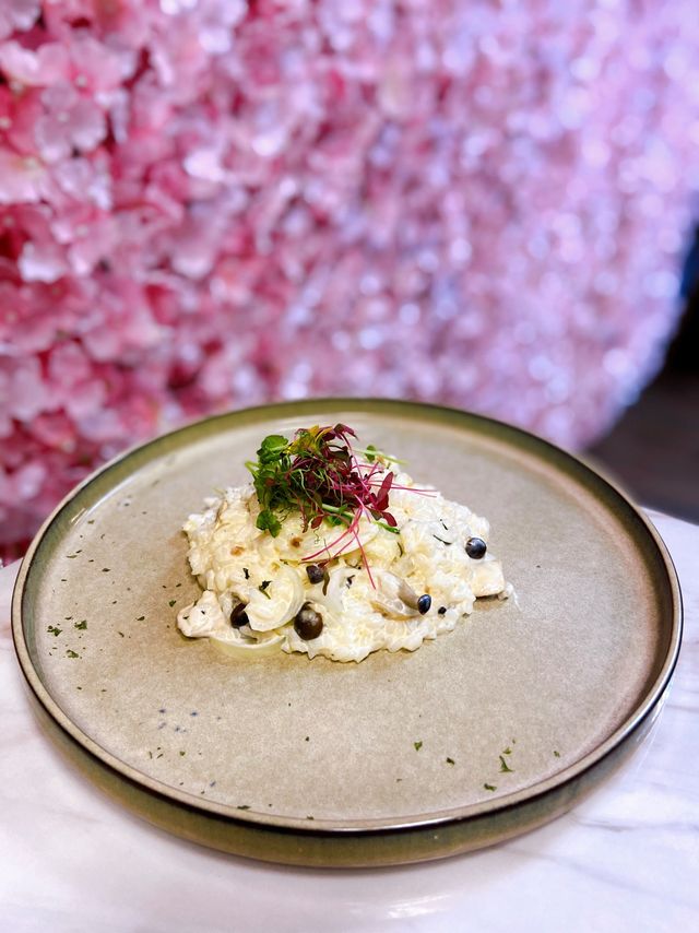 【Just like in the Wonderland🌸🌼🌹• 銅鑼灣花花人氣Cafe】