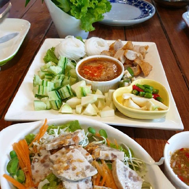 Oasis Café ป่ากลางเมือง พิษณุโลก