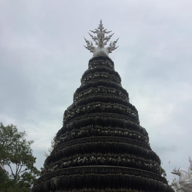 Wat Rong Khun (White Temple)