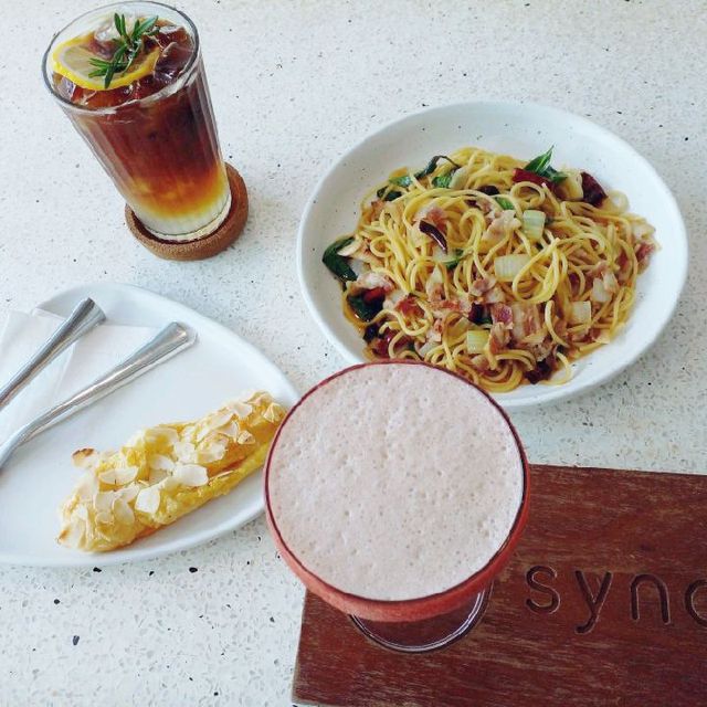 Sync Coffee คาเฟ่ดัง..ในซอยลับๆริมหาดกมลา
