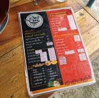 กระเพราหอม ร้านอาหารตามสั่งรสจัดจ้าน