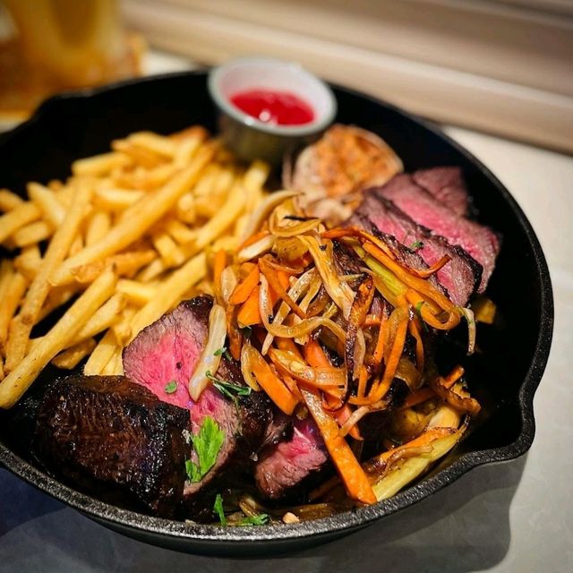 《Dirty Skillet》夢幻浪漫餐廳