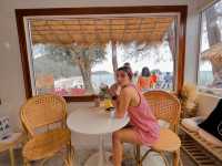 Curve Beach Cafe 