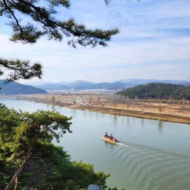 부여 부소산성을 둘러보다.