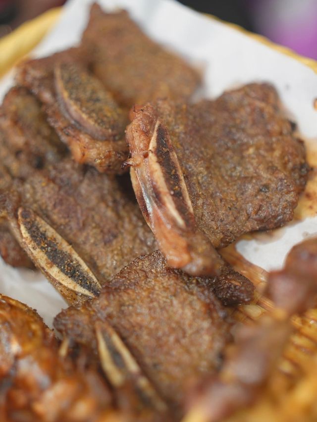 牛頭角串燒店