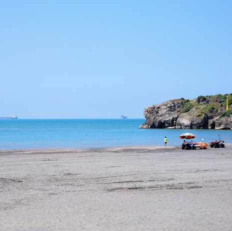 高雄景點-旗津海水浴場