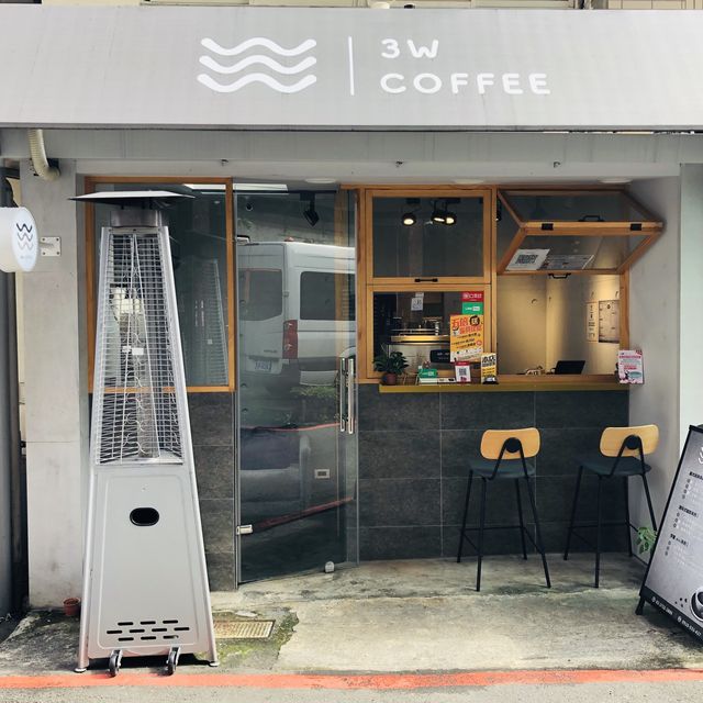 Let’s chat at 3W COFFEE.☕️精緻咖啡店·六張犁站🍪