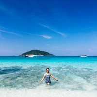 หมู่เกาะสิมิลัน หาดทรายขาว น้ำสีฟ้าใสปิ้ง 
