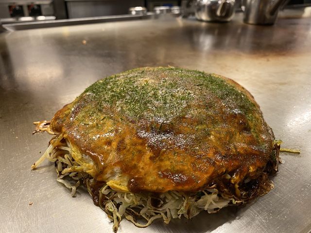 お好み焼きの鉄板から広島の『音』が聞こえます