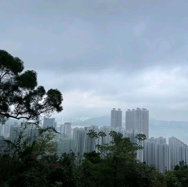 小西灣居民行山好去處