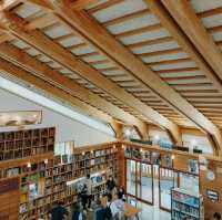 ど迫力！イリエワニの剥製と記念撮影できる図書館　京都市動物園