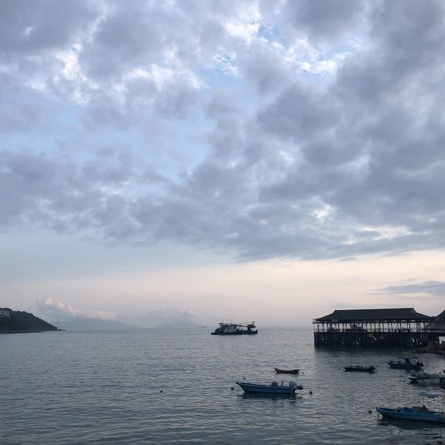 聽日落下的赤柱