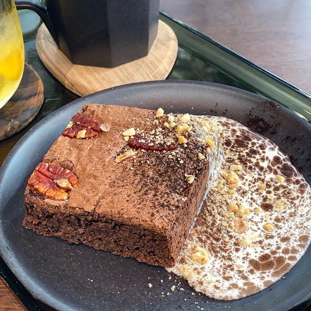 산에 나무가 우거진 숲 메숲 
