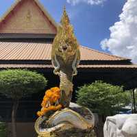 "ออกพรรษา ไหว้พระ ทำบุญ ที่เมืองอุบล"