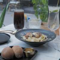 園林玻璃Cafe，高質海鮮飯和意粉