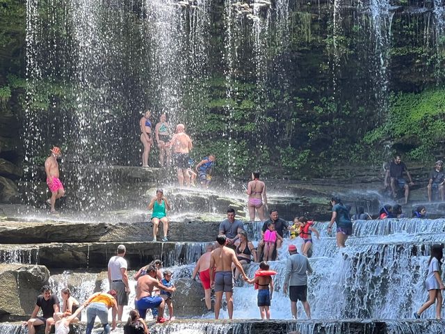 Cumin Falls State Park - Tennessee 
