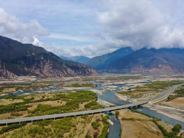 西藏林芝尼洋河風光帶