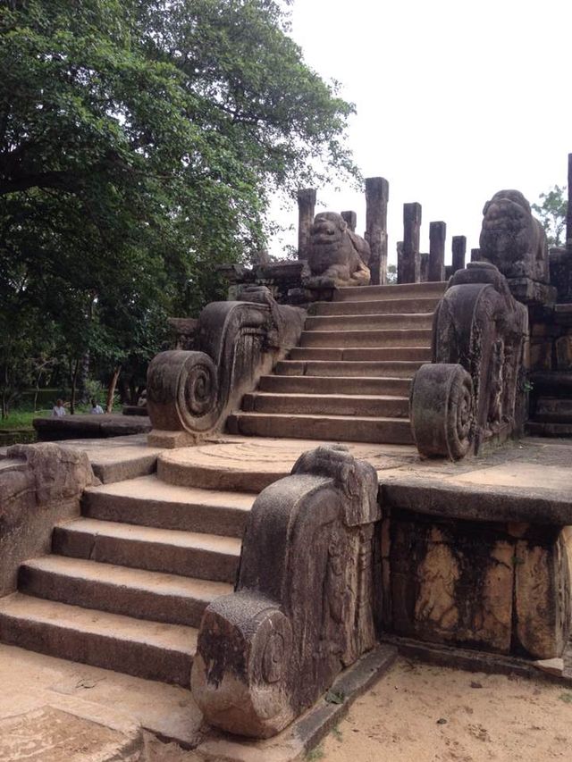 Sri Lanka Trip: The Parliament Building of Polonnaruwa Ancient City