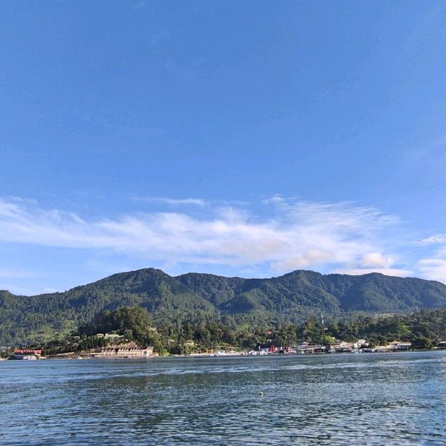 LAKE TOBA , INDONESIA