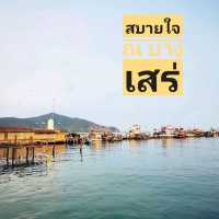 คุ้มมาก​ เมื่อเดินเล่น​ หาดบางเสร่​ ยามเช้าตรู่​