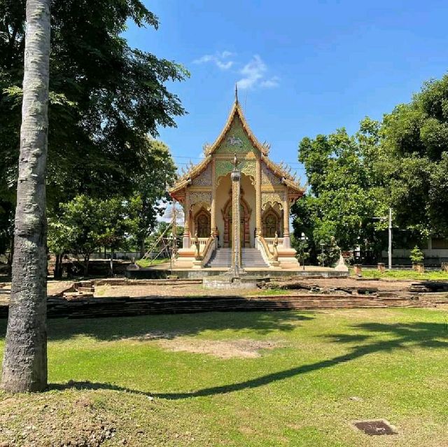 เที่ยววัดเก่าโบราณ วัดเกาะกลาง อ.ป่าซาง จ.ลำพูน 
