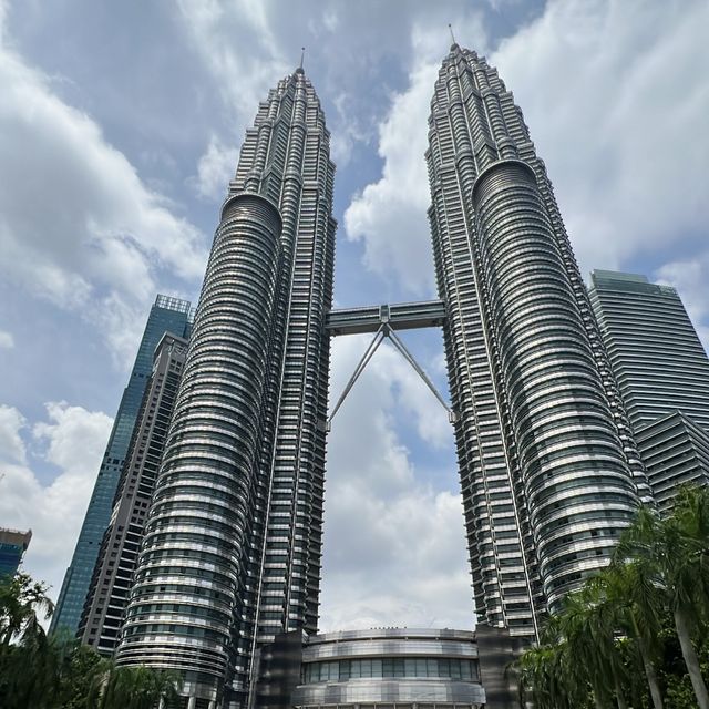 The highest twin tower(Petronas) in the world