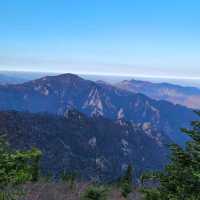 Going Down from Daecheongbong Peak