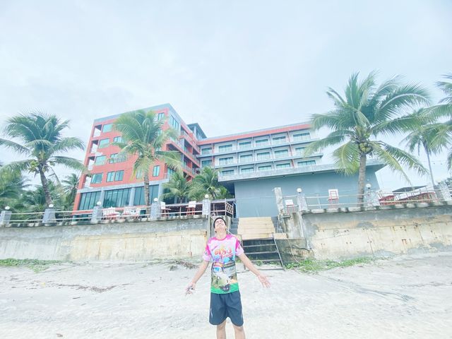ทะเลขนอม 