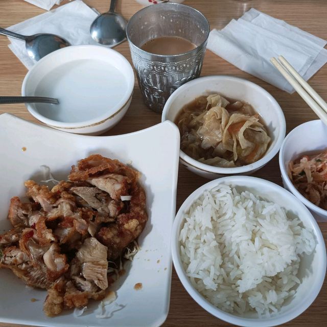 松山區銀魚泰國料理，平價好選擇