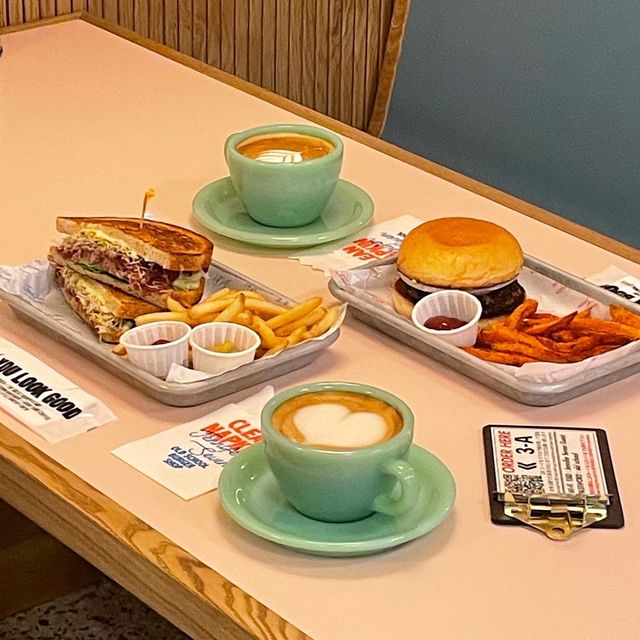 📌 jenniferseven burgershop