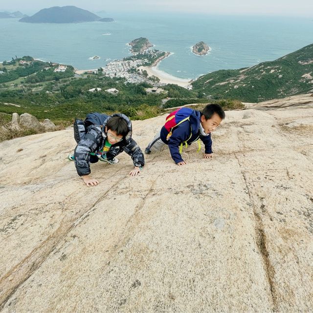 被外國旅遊雜誌喻為「最佳行山路線」之一嘅山徑