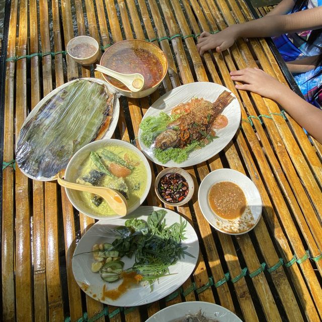 Rimba Cafe Kuala Kedua