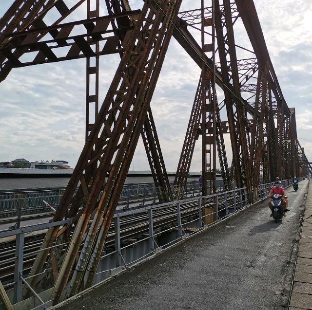河內必玩景點--Long Bien Bridge龍邊橋