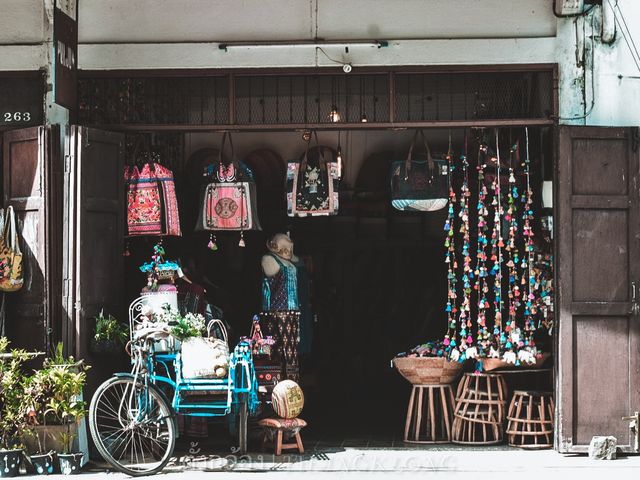 ถนนช้างม่อย