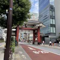 【東京都】増上寺大門の圧倒的な門構え