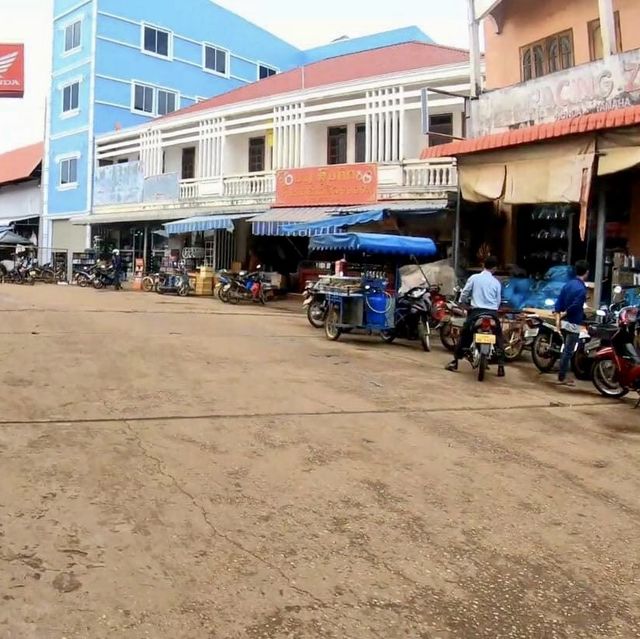 Dao Heuang Morning market 