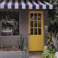 ร้าน Mom's Secret garden 😍💗🍵🍸🍹